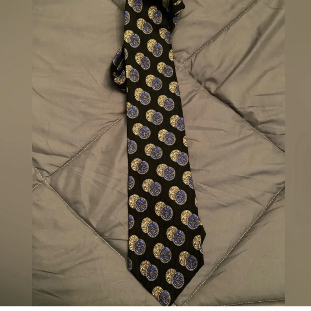 Valentino Silk Necktie - Picture 4 of 5